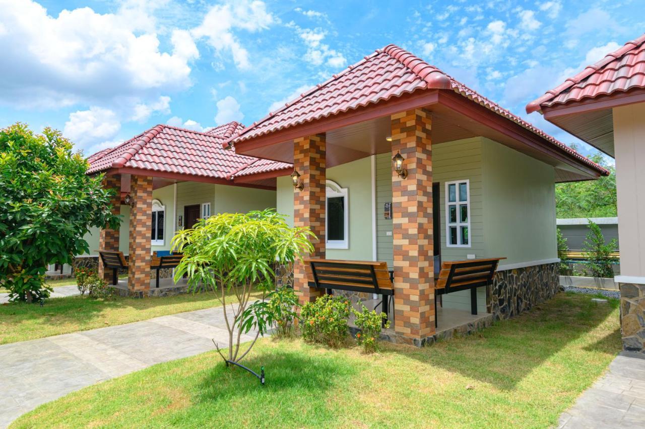 Avarin Resort Pakchong Luaran gambar